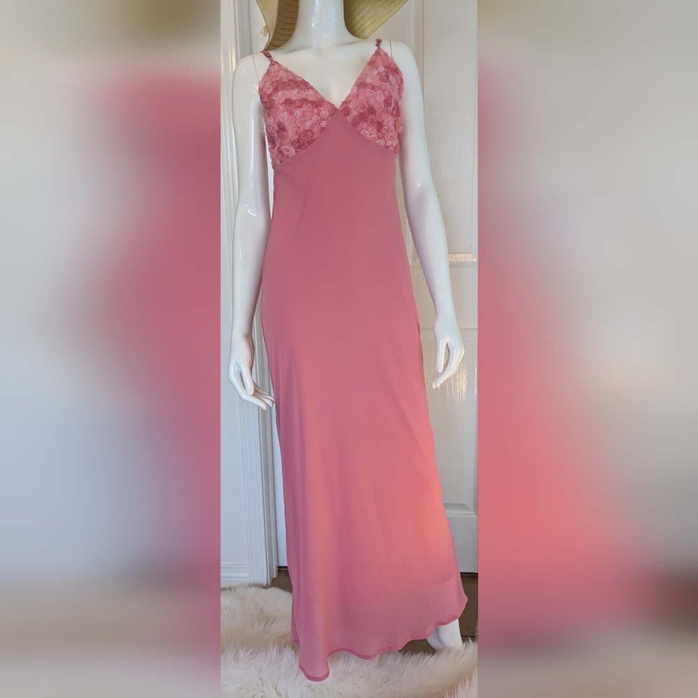Wild Fable Women's Rosette Cup ,V Neck Mesh, Maxi Slip Dress size Small